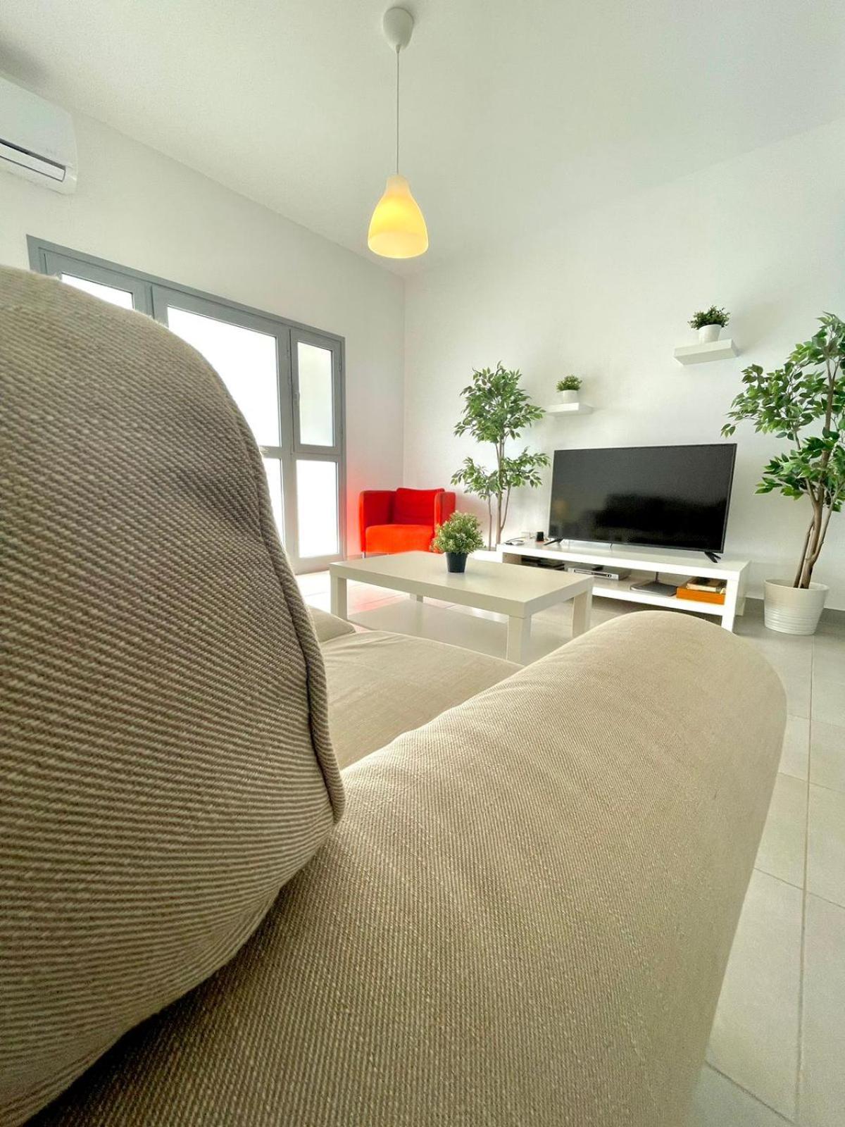 Sandy Beach Complex 페르볼리아 외부 사진
